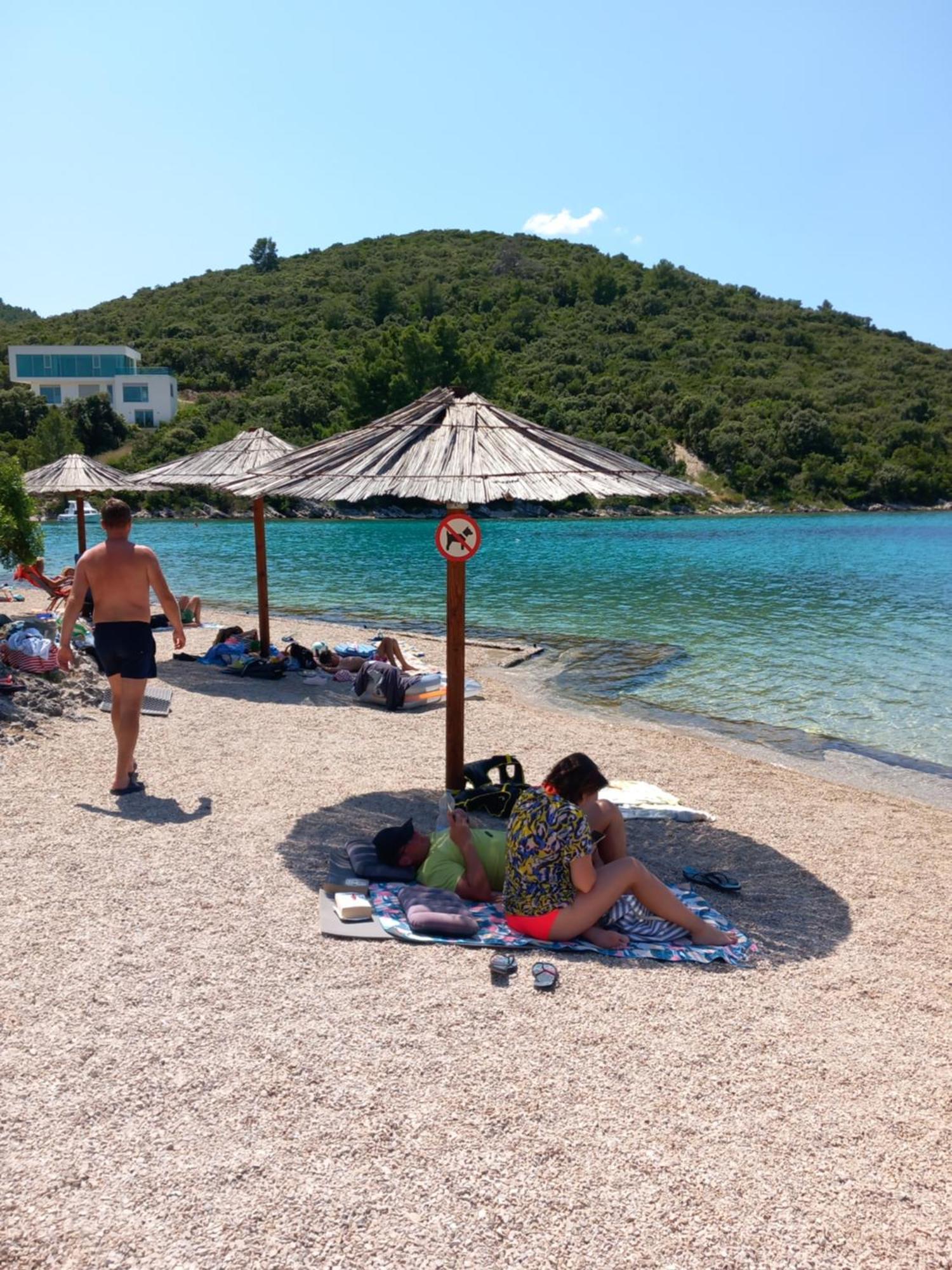 Relax Tiny Villas 40 Meters Of The Beach Zrnovo Exterior photo