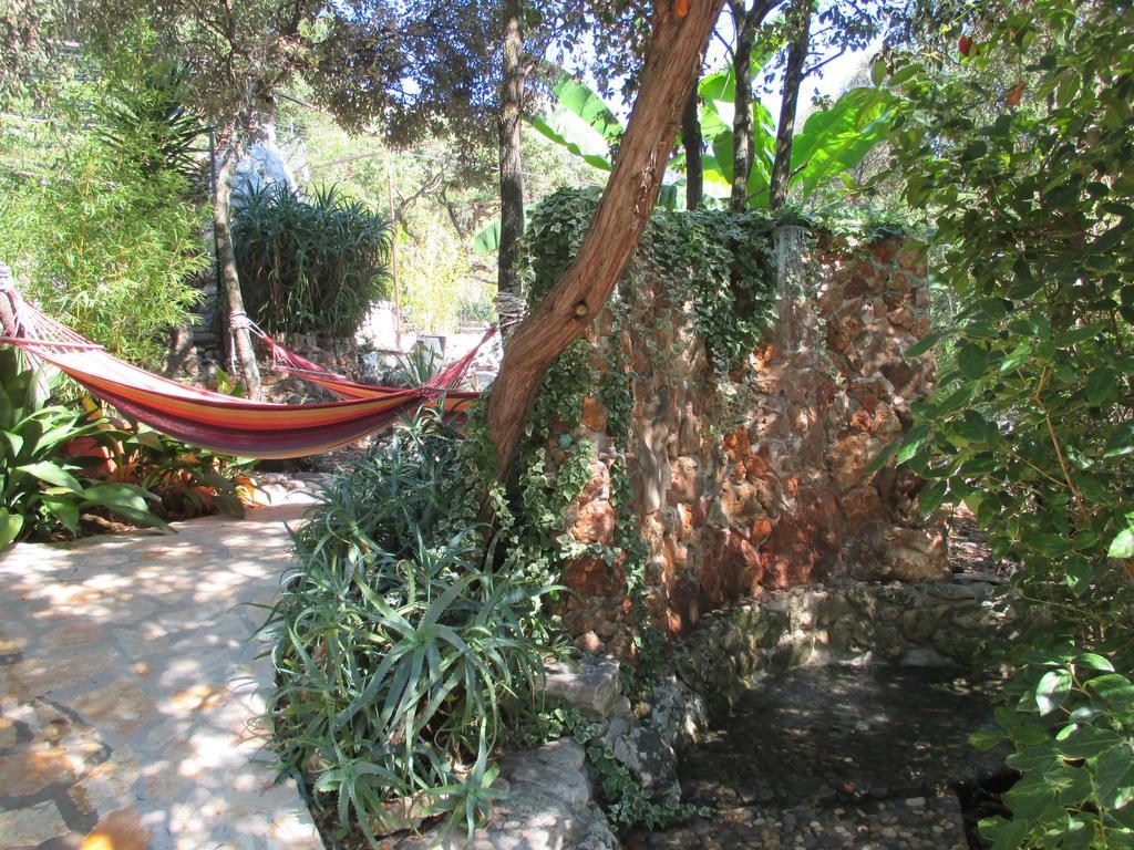 Relax Tiny Villas 40 Meters Of The Beach Zrnovo Room photo