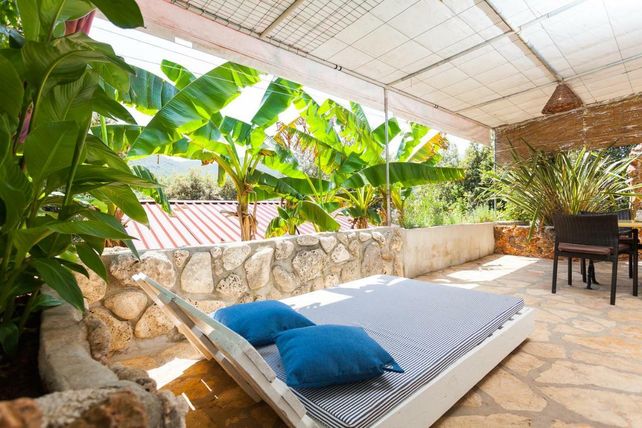 Relax Tiny Villas 40 Meters Of The Beach Zrnovo Exterior photo